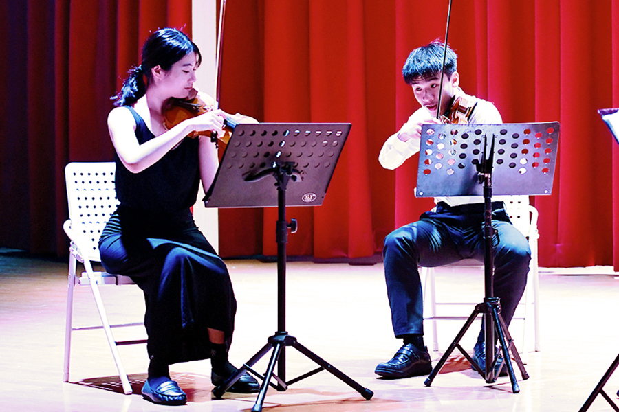 康橋秀岡校區11年級張詠程分享排練歷程，展現學生在多元挑戰中協作完成演出的學習力與責任感。